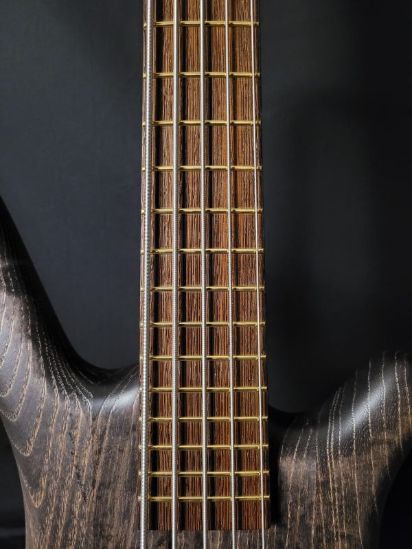 Warwick Teambuilt Pro Series Corvette Ash, 5-String<br>Nirvana Black Transparent Satin, Gold Hardware<br><br>In Stock - Image 12