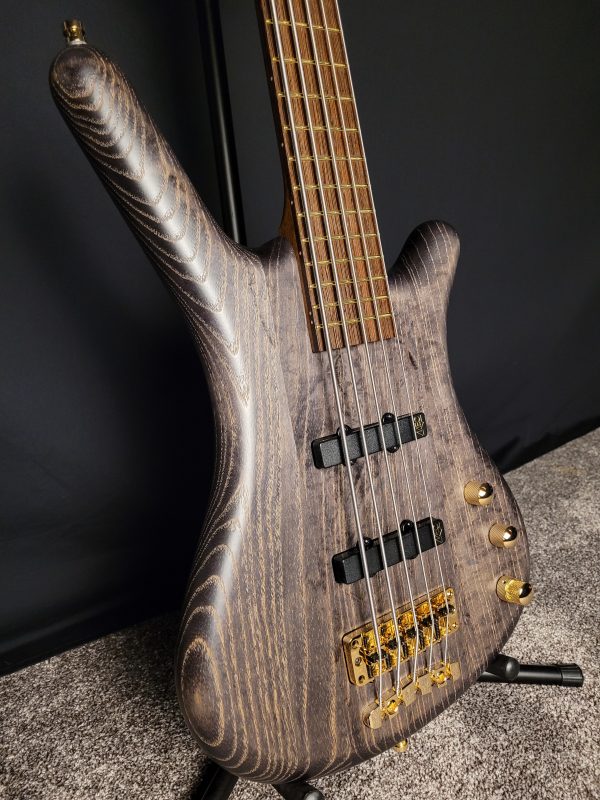 Warwick Teambuilt Pro Series Corvette Ash, 5-String<br>Nirvana Black Transparent Satin, Gold Hardware<br><br>In Stock - Image 3