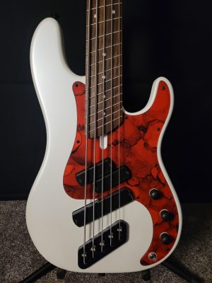 Dingwall SP1, Ducati Pearl White, 5-String<br><br>In Stock