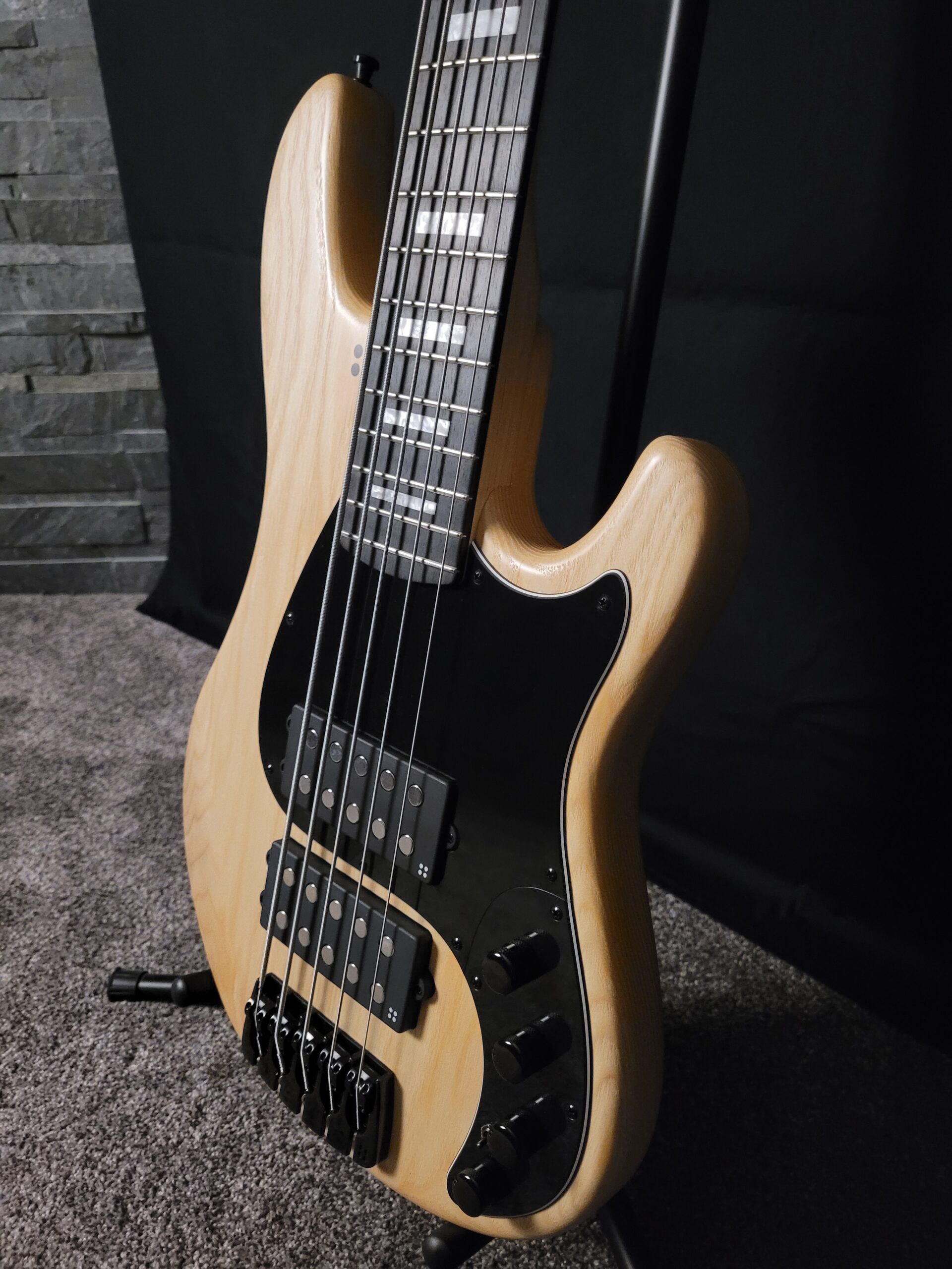 Sandberg California VM2, 5-String Natural Matte<br><br>In Stock - Image 2