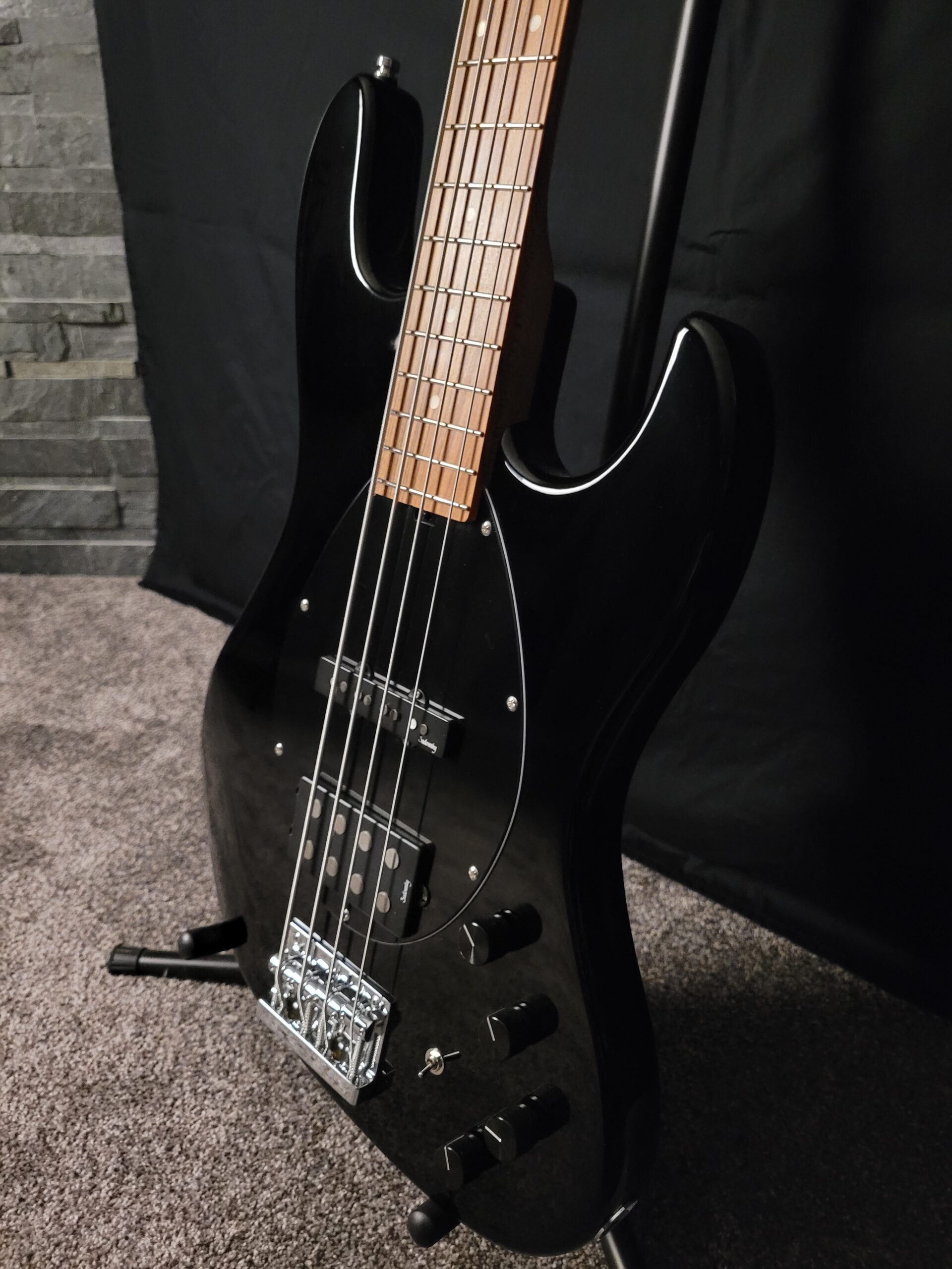Sadowsky MetroExpress 21-Fret Vintage M/J<br><br> In Stock - Image 2